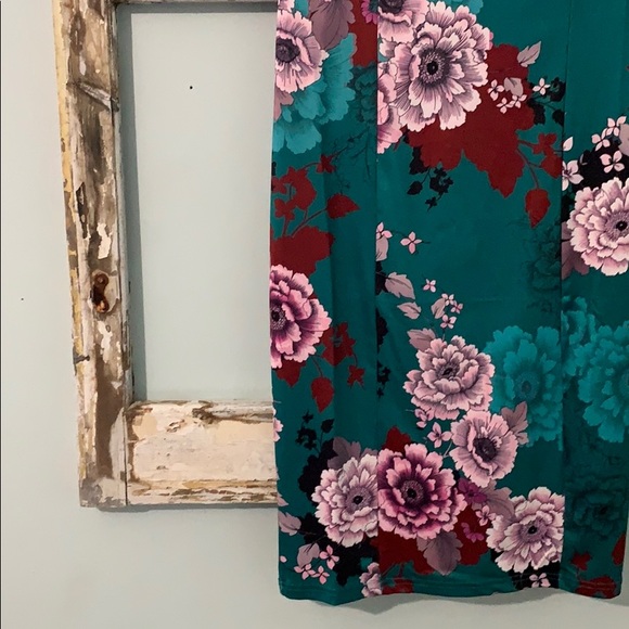 Kimono Style Dress - Picture 4 of 7